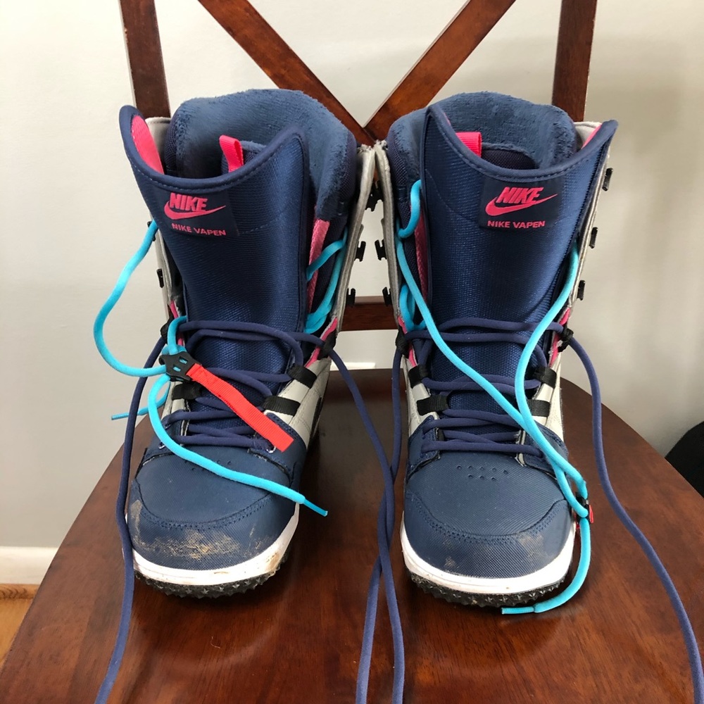 Nike Snowboard Boots Size 6